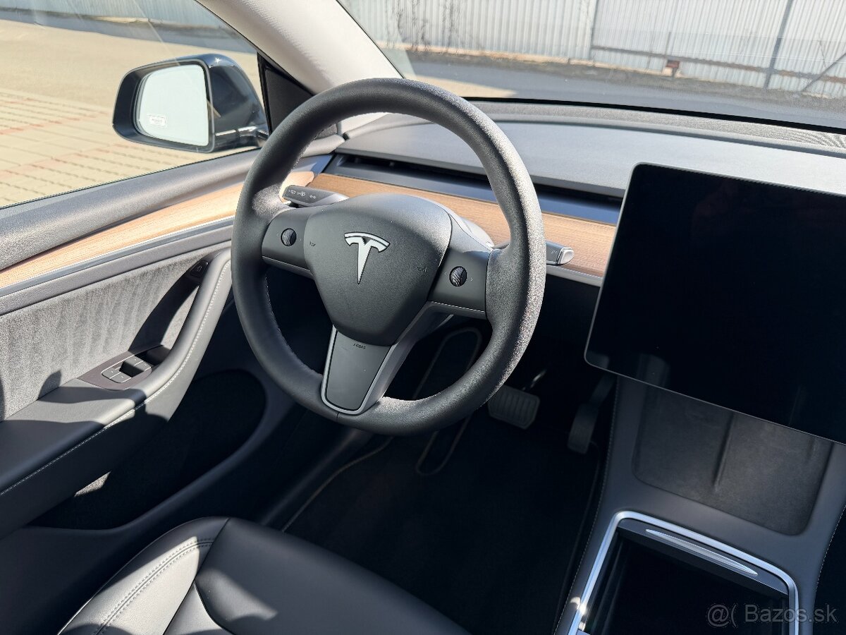 Tesla Model Y Long Range Dual Motor, DPH, Záruka - 15