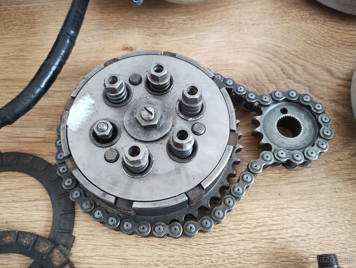 Predám náhradné diely na ČZ 125C a ČZ 150C a ČZ 125/351 - 15