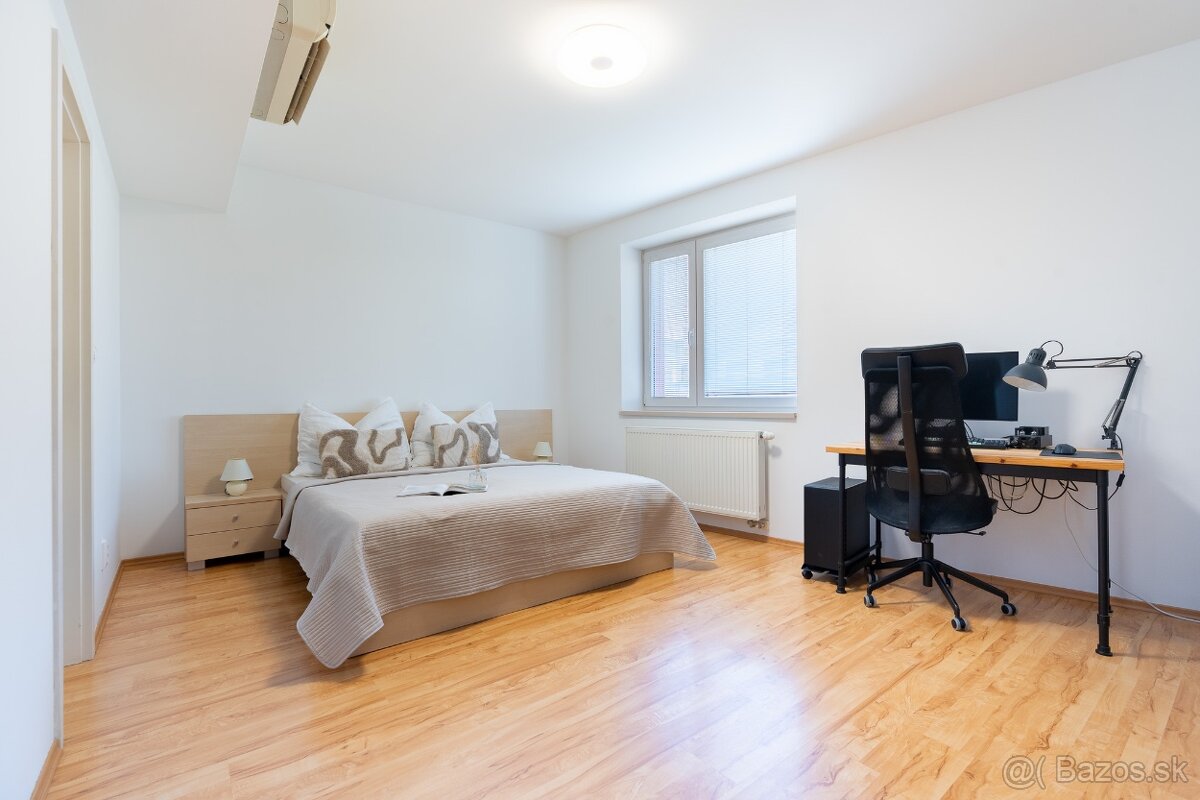 4-izbový byt s krbom a parkovaním–Bratislava, Nivy - 15