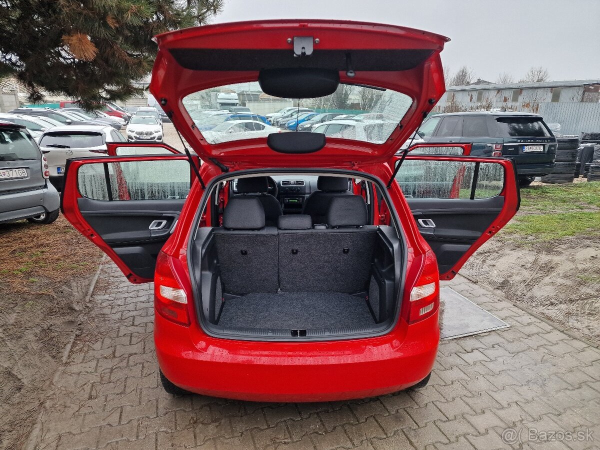 Škoda Fabia II 1.2 HTP 60k Ambiente ICE M5 (benzín) - 15