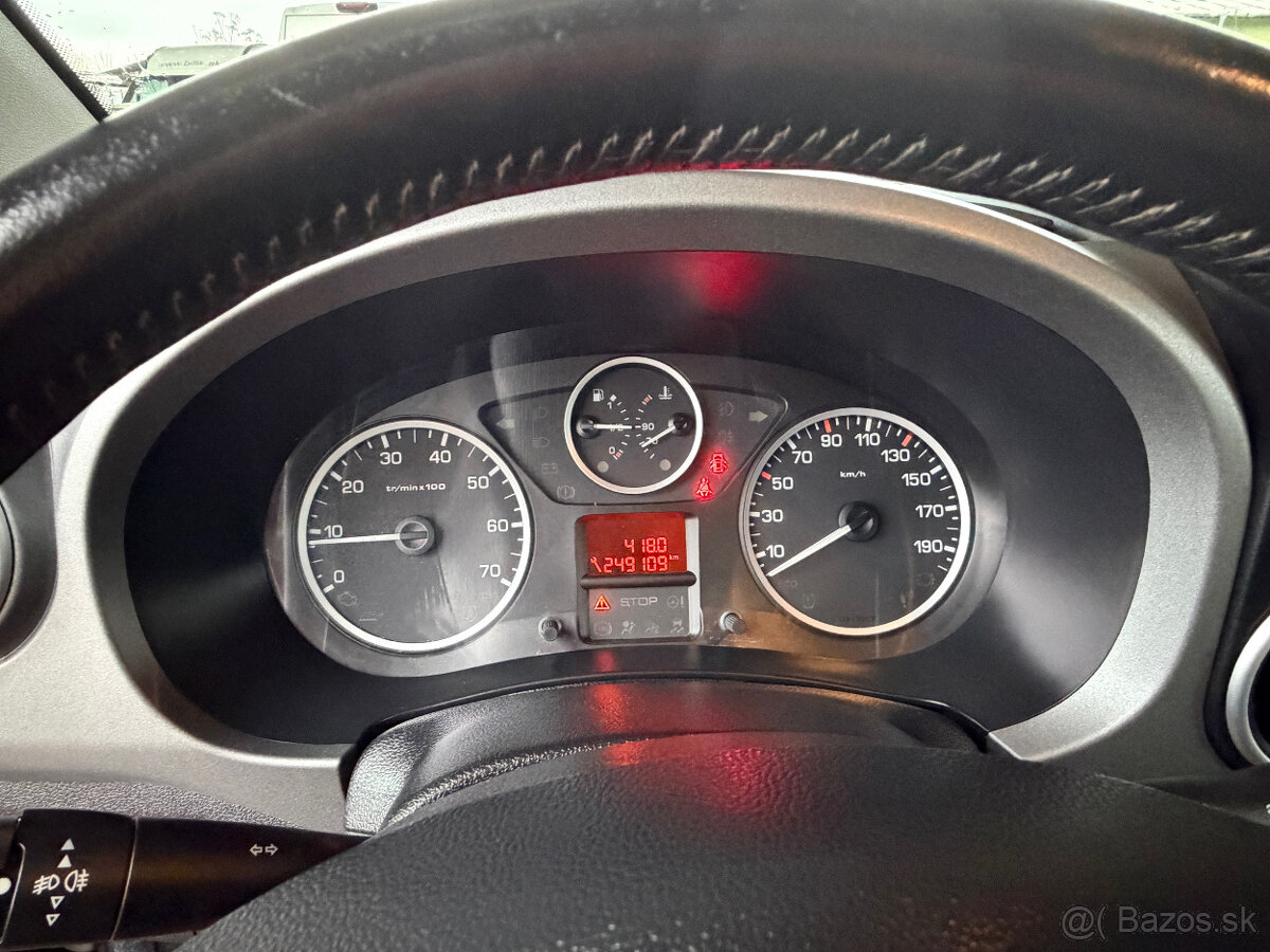 Citroën Berlingo Multispace 1.6 BlueHDi 100 Pohoda - 15