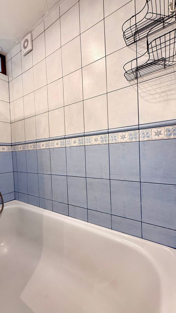 TERASA - 1 IZBOVÝ BYT 32 M2, UHEROVA ULICA 1 POSCHODIE - 15