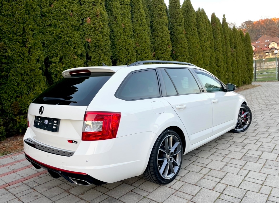 Škoda Octavia Combi RS 2.0 TSI DSG Challenge Plus 220Ps - 15