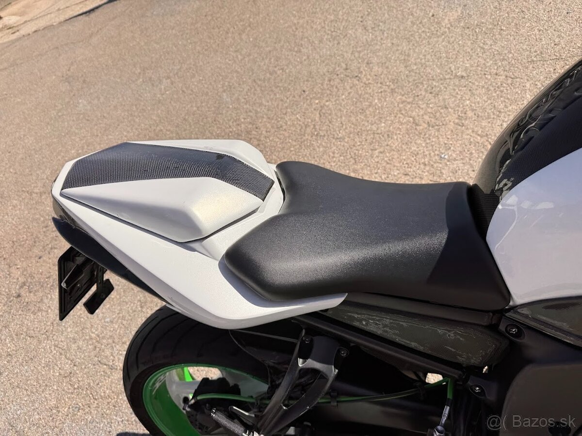 2009 FZ1-NA YAMAHA ABS CARBON LEO VINCE naj. 25000 nová STK - 15
