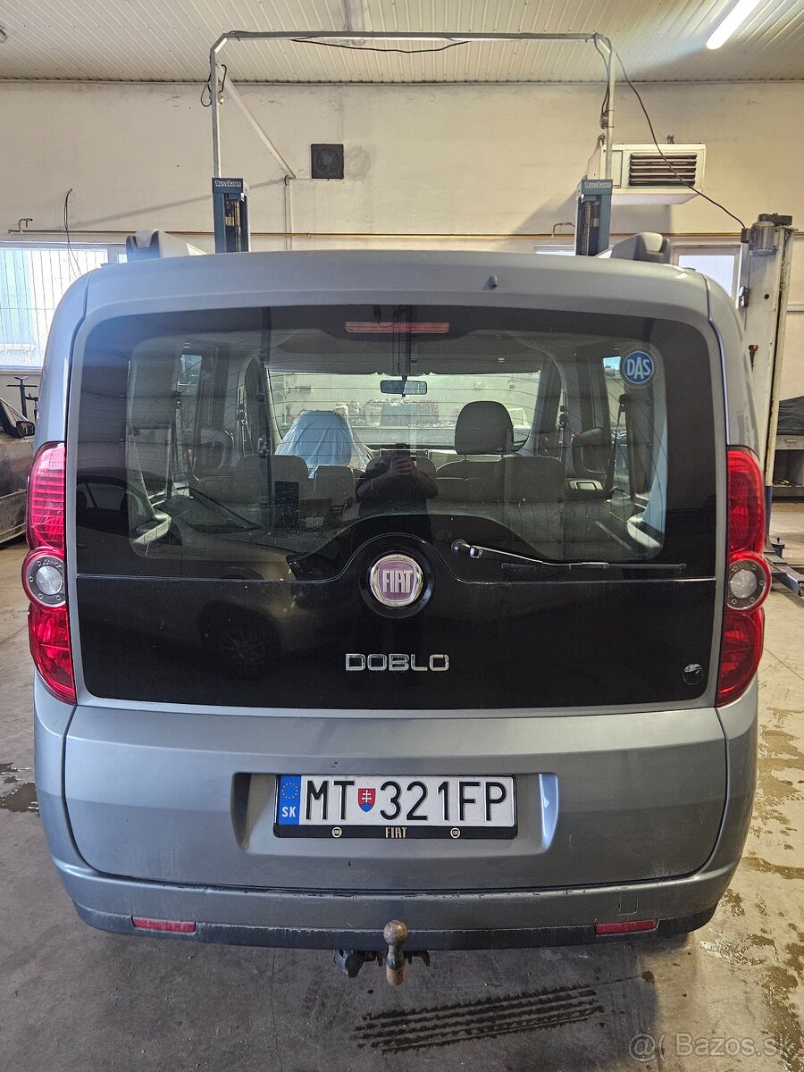 Fiat Doblo1,3diesel Multijet 66kw/90Hp s poškodeným motorom. - 15