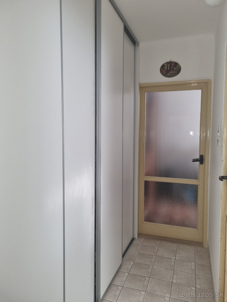 NA PREDAJ 4 IZBOVÝ BYT s LOGGIOU 78 m2 PIEŠŤANY - VOĽNÝ - 15