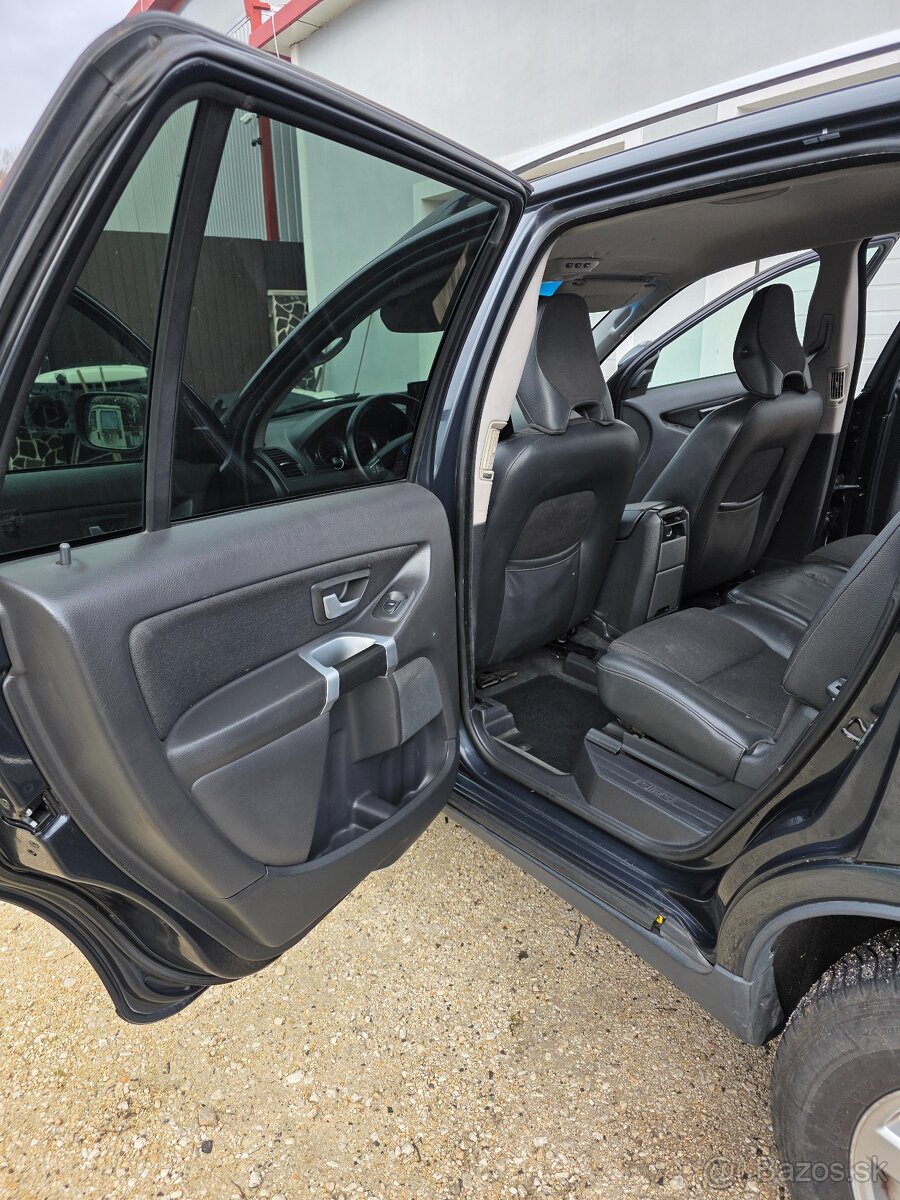 Volvo Xc 90 2.4d5 rok 2010 - 15