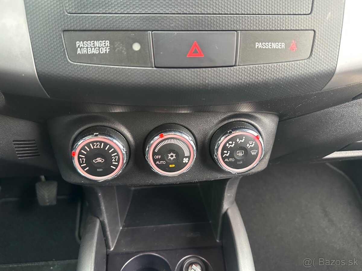 Mitsubishi Outlander 2.2 DI-D 130kw 2012 Klima BI-XENON PDC - 15