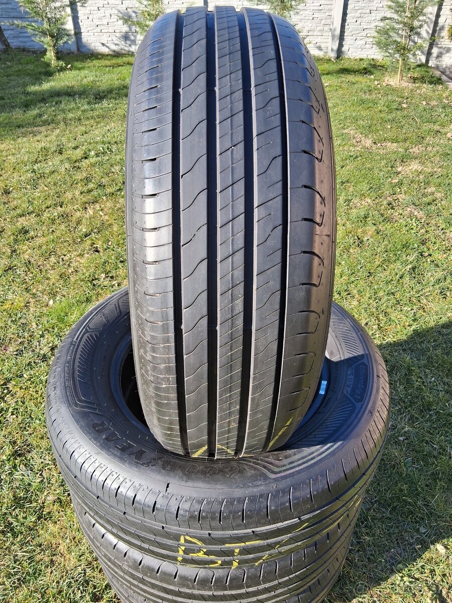 235/65 r17 letne pneumatiky - 15