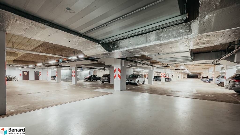 NA PREDAJ POSLEDNÉ TRI 3.IZBOVÉ BYTY TYP 5, KARPATSKÁ POPRAD - 15