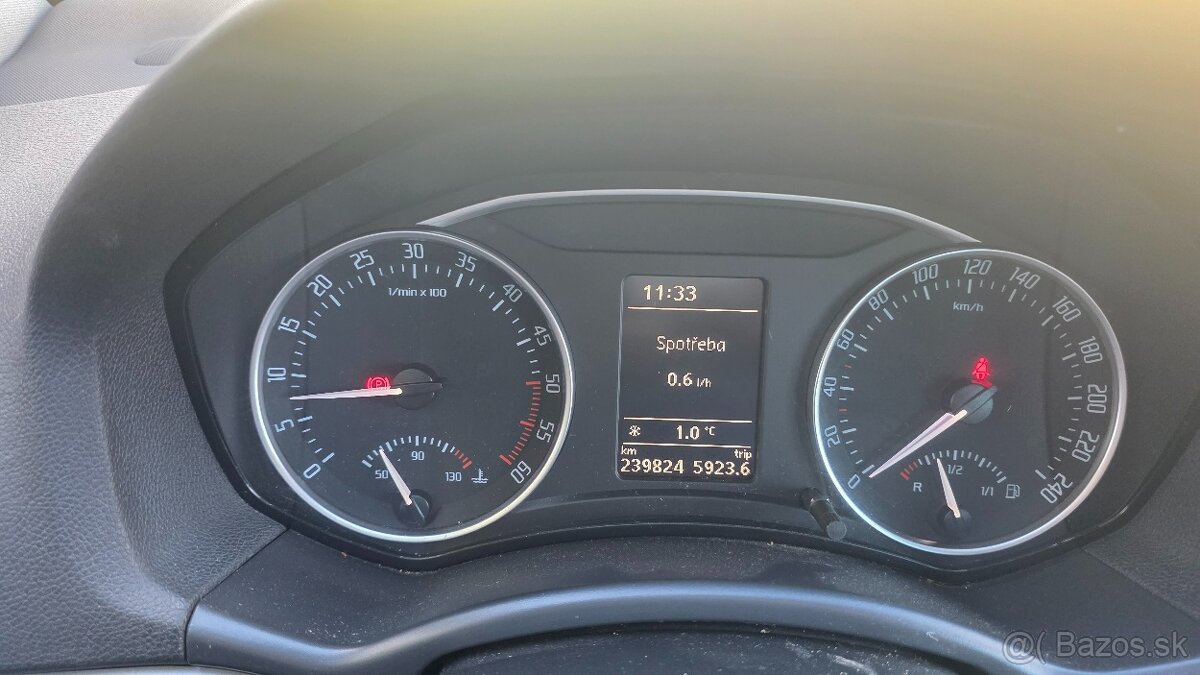 Skoda Octavia 1.6 TDi Combi - 15