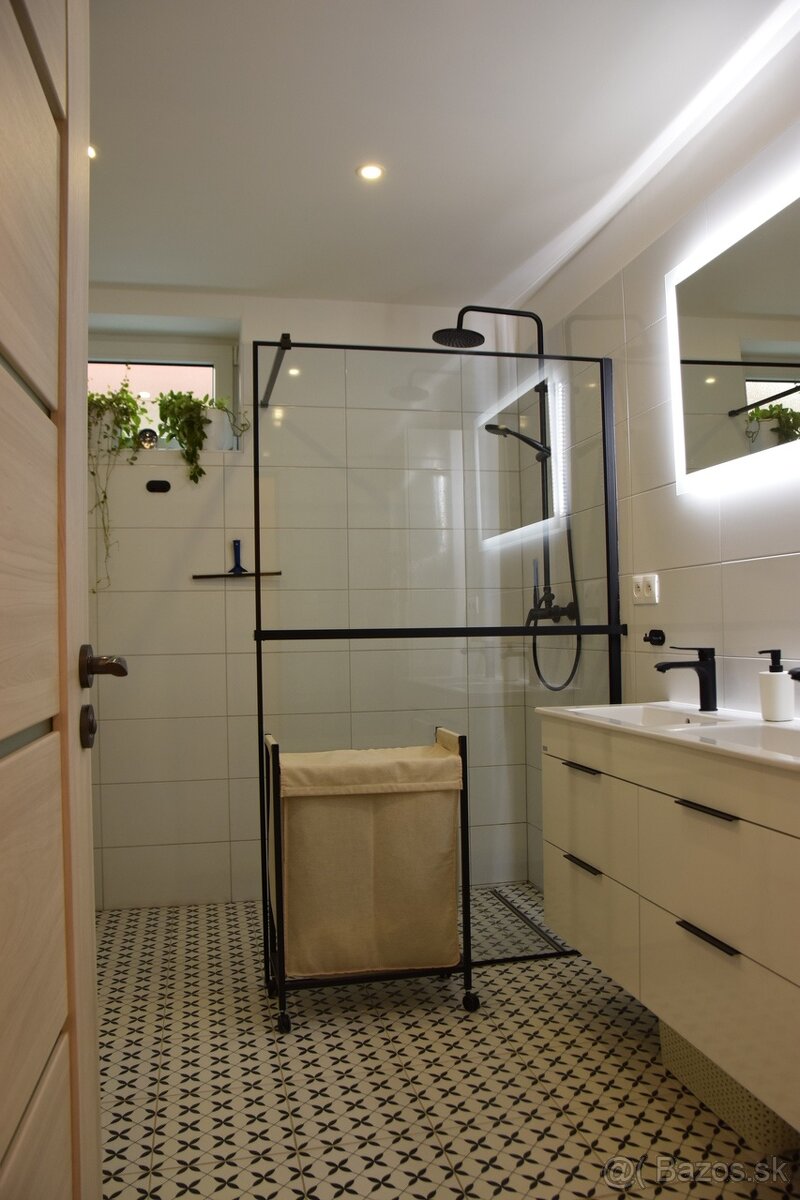 Kompletne zariadený dom s dvomi bytmi u nás v Zóhri - 15