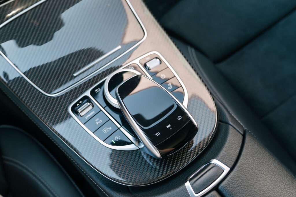 Mercedes-Benz E trieda Kombi 220 d 4MATIC A/T - 15