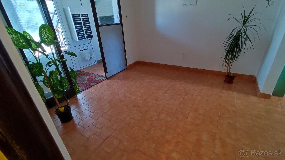 ‼️1.izbový byt 35m + loggia 4m ‼️ Terasa - Luník 8 ‼️ - 15