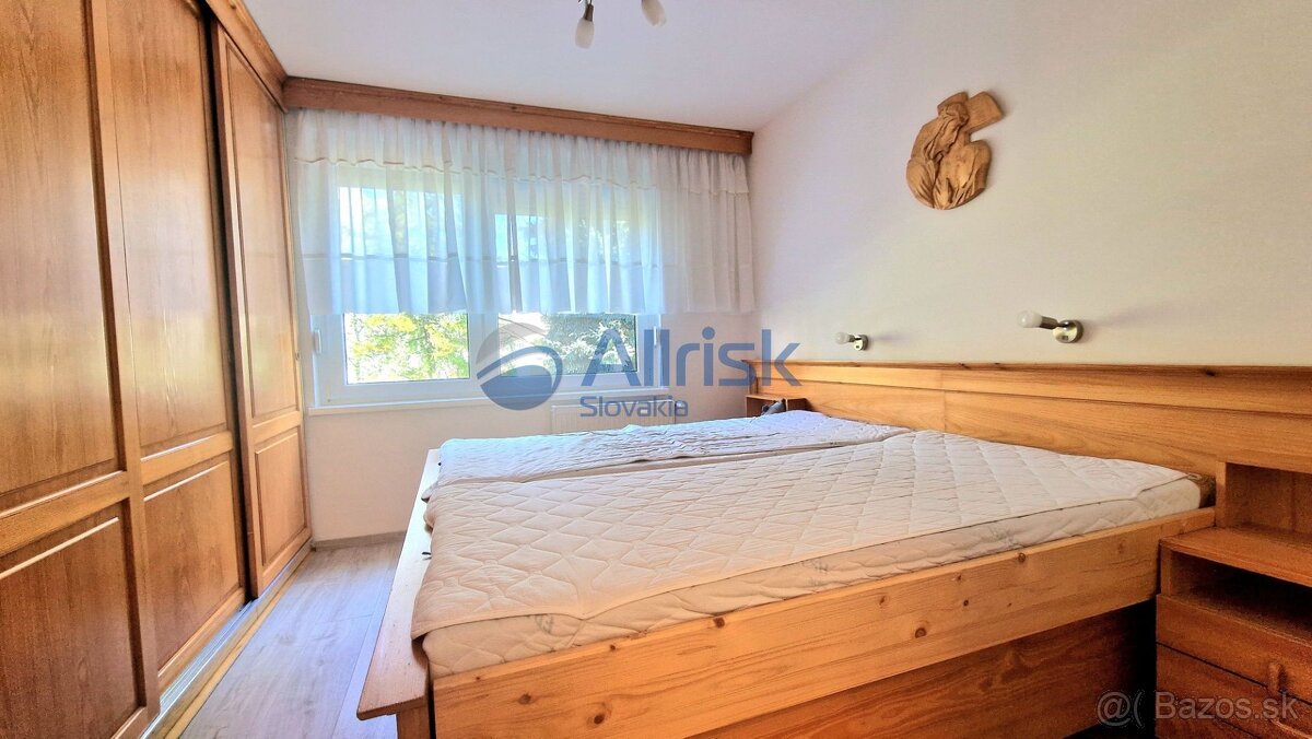 Na predaj: Priestranný 3-izbový byt s bonusovým priestorom v - 15