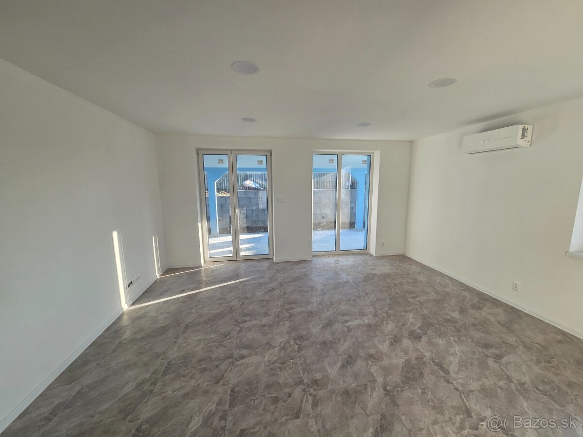 Novostavba rodinného domu V. Lapáš 1206 - 15