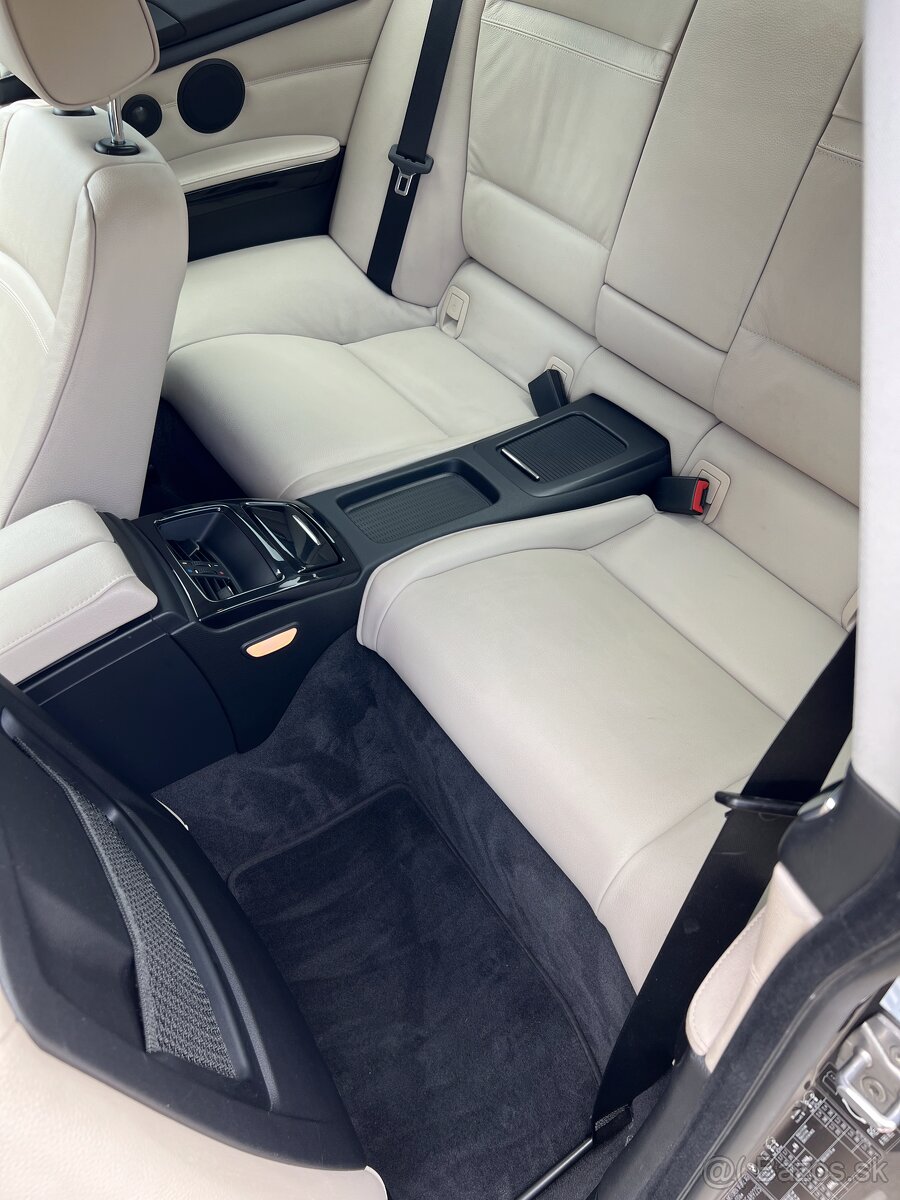 BMW 330i xDrive e92 - 15