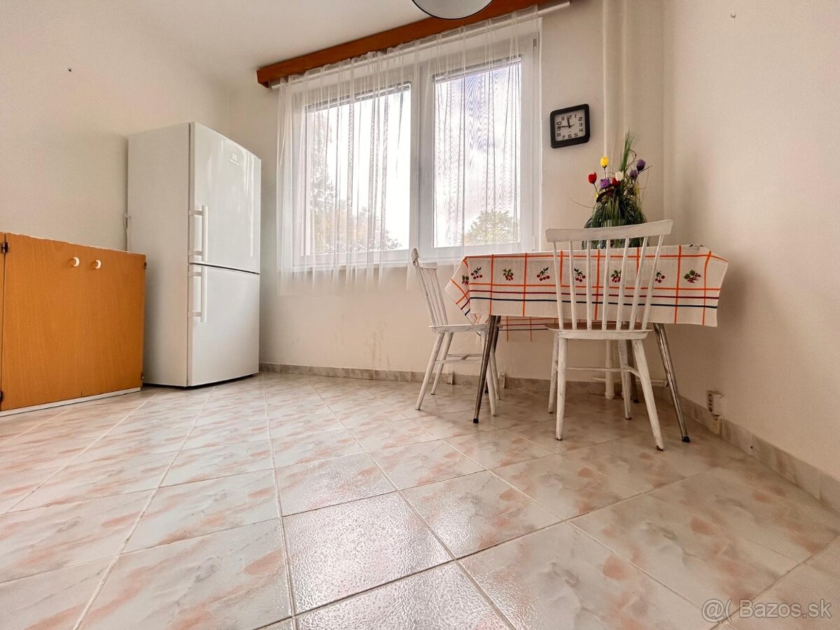 Exkluzívne na prenájom 4 izbový byt v Nitre - Chrenová 1 - 15