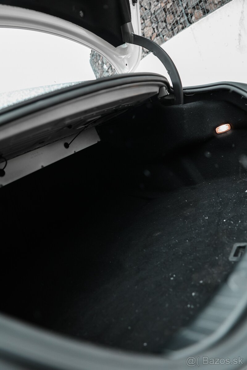 Mercedes C trieda Kupé 220 d 4MATIC A/T - 15