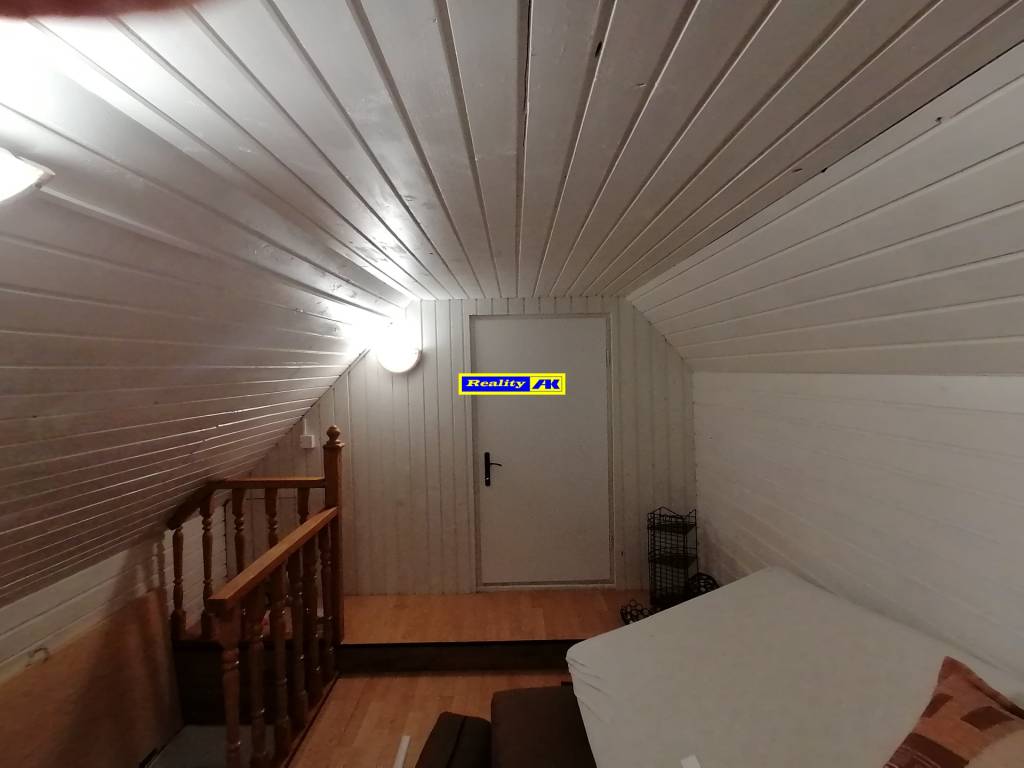 Chata vo Vrútkach po kompletnej rekonštrukcii - 15