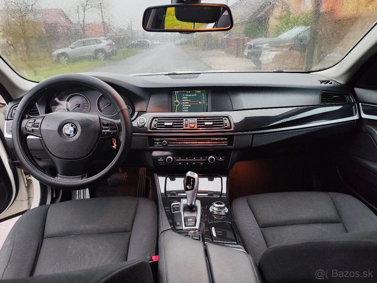 Predám BMW 520D COMBI F10/F11 - 15