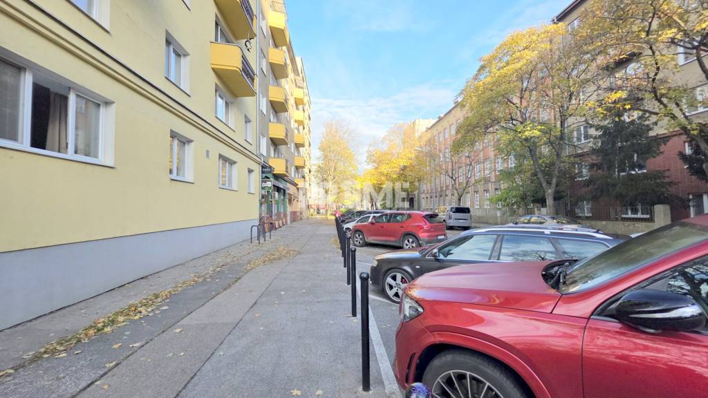 MODERNÝ 2i BYT, REKONŠTRUKCIA, Trnavské mýto, Trnavská cesta - 15