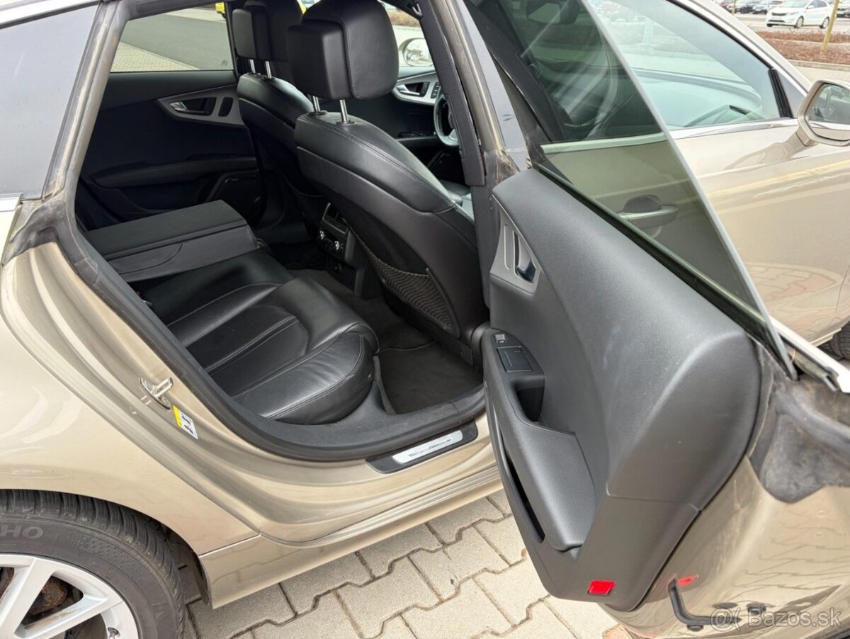 Audi A7 3.0 TFSi 220kw max výbava serviska DPH - 15