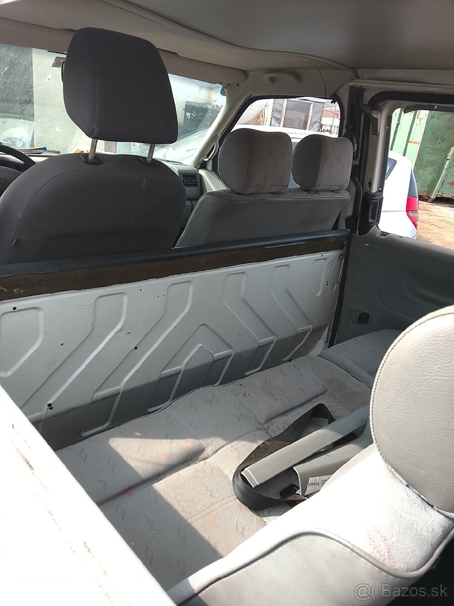 Volkswagen Transporter - 15