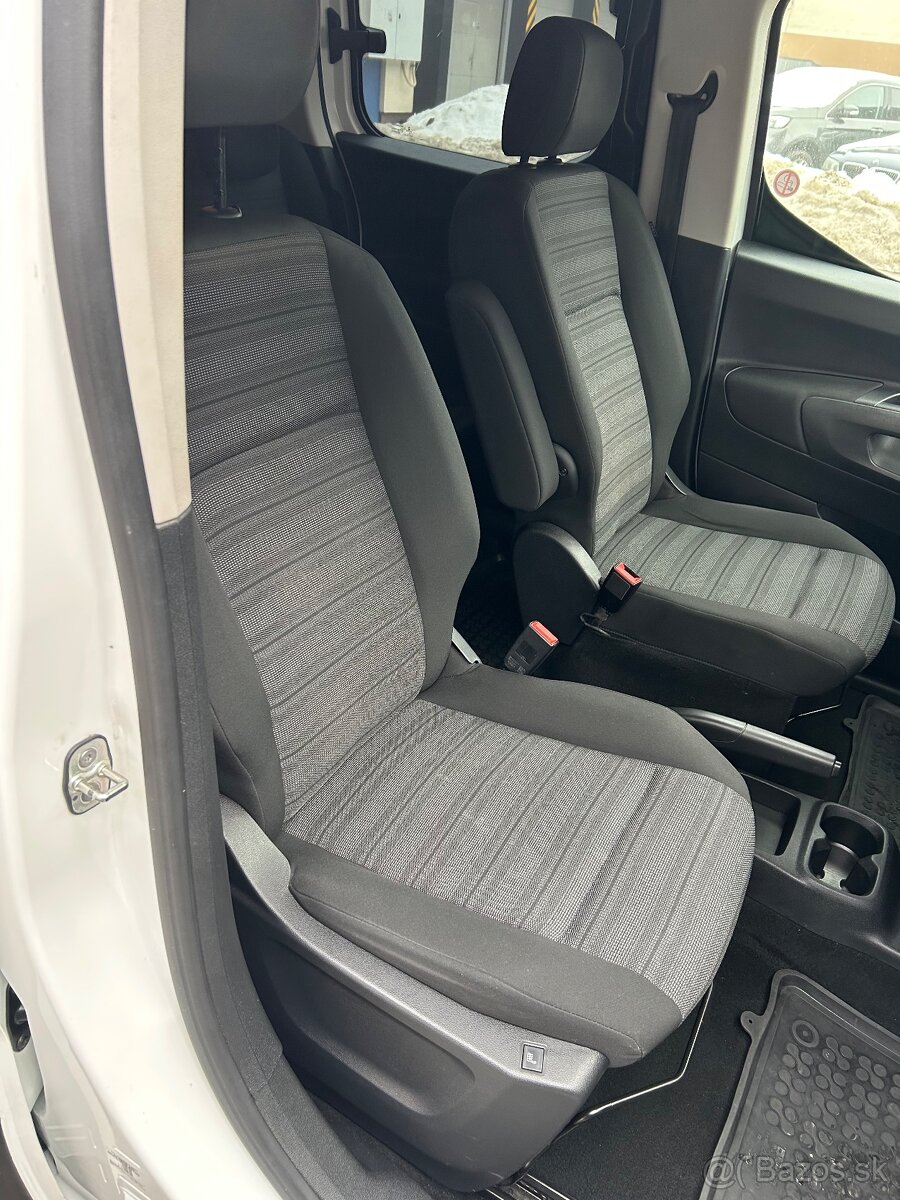 Opel Combo 1.2 Turbo - 15