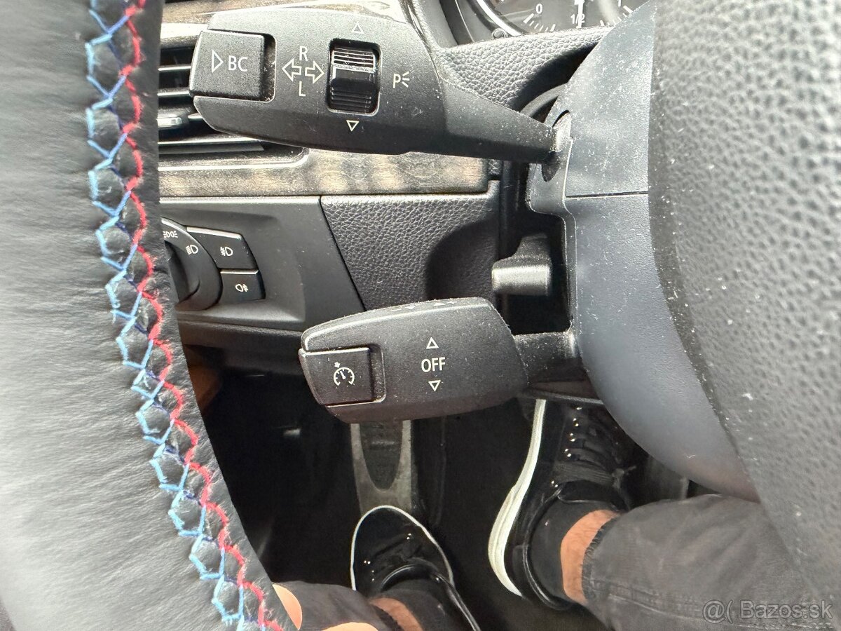 BMW Rad 3 Touring 335i xDrive A/T - 15