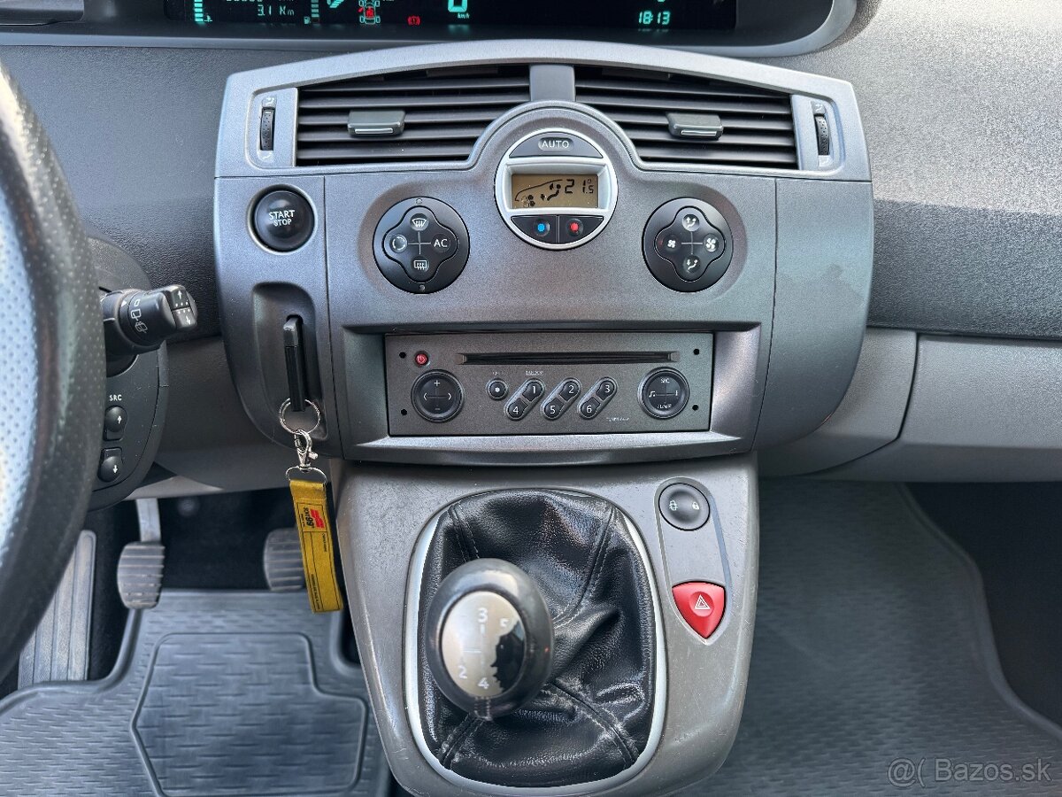 Renault Mégane Scénic 1.6 16V - 15