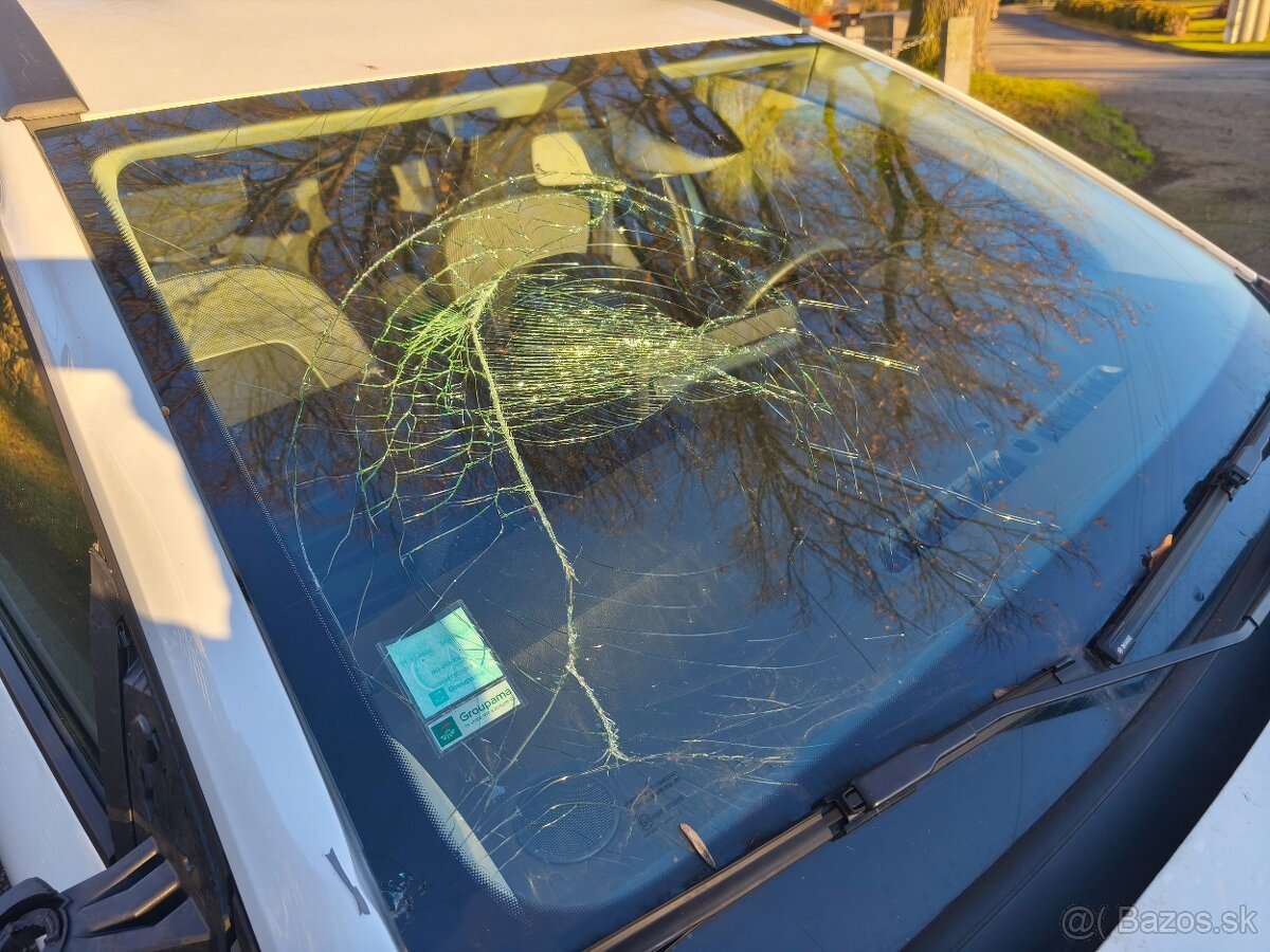 Dacia Jogger 1.0 TCe, 7 míst, 7.394 km - 15