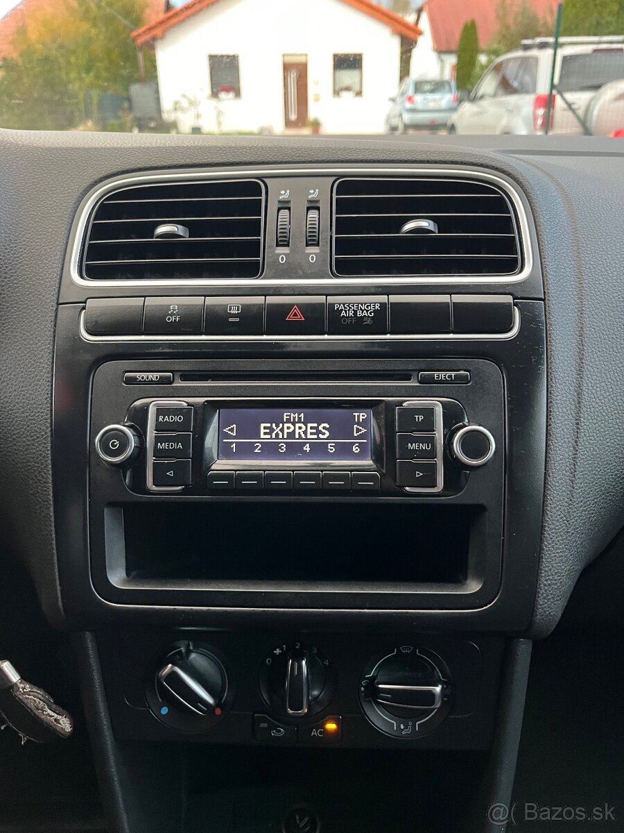 Volkswagen Polo TrendLine 1.2 Benzin = 156272km = - 15