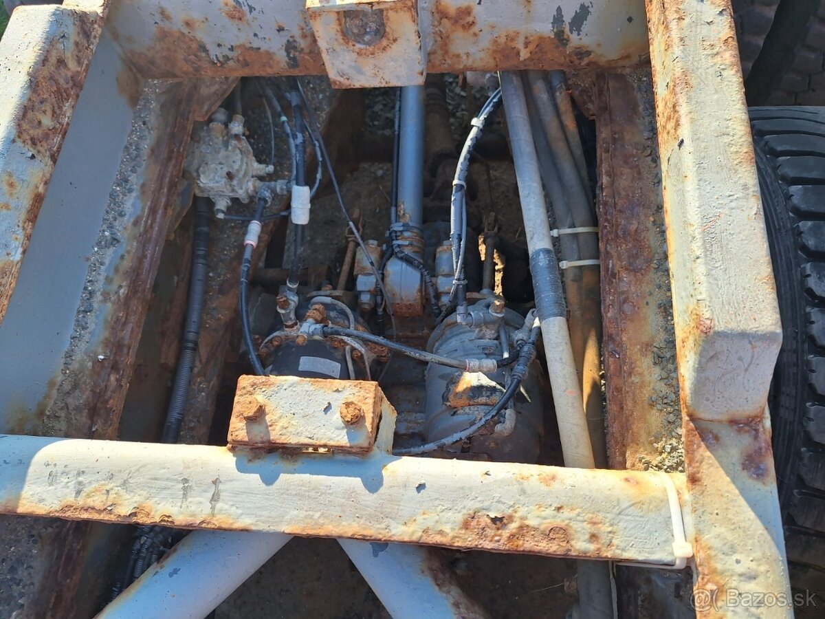 RENAULT KERAX 370.34 P 6X6 - 15