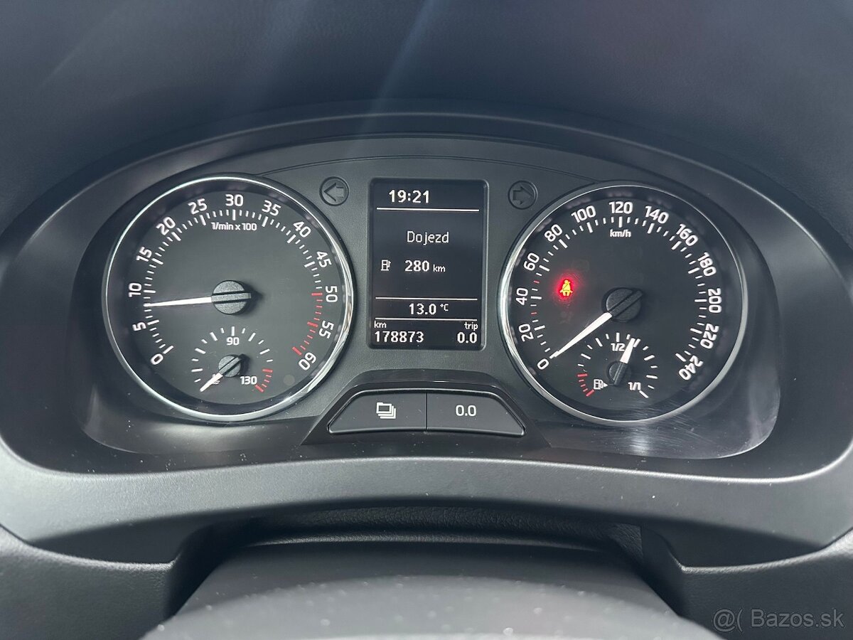 Škoda Rapid Spaceback 1,6TDI top - 15