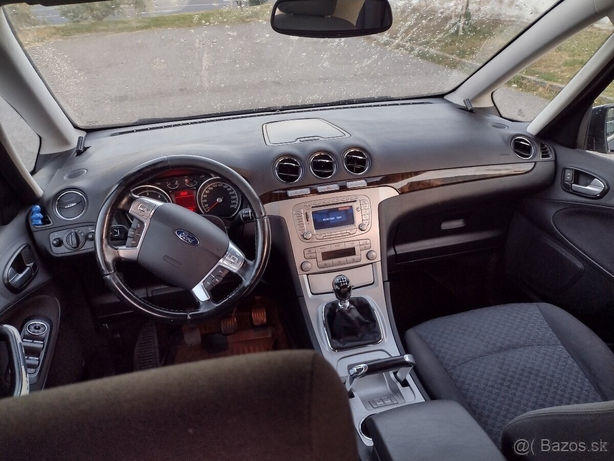 Predám ford galaxy - 15