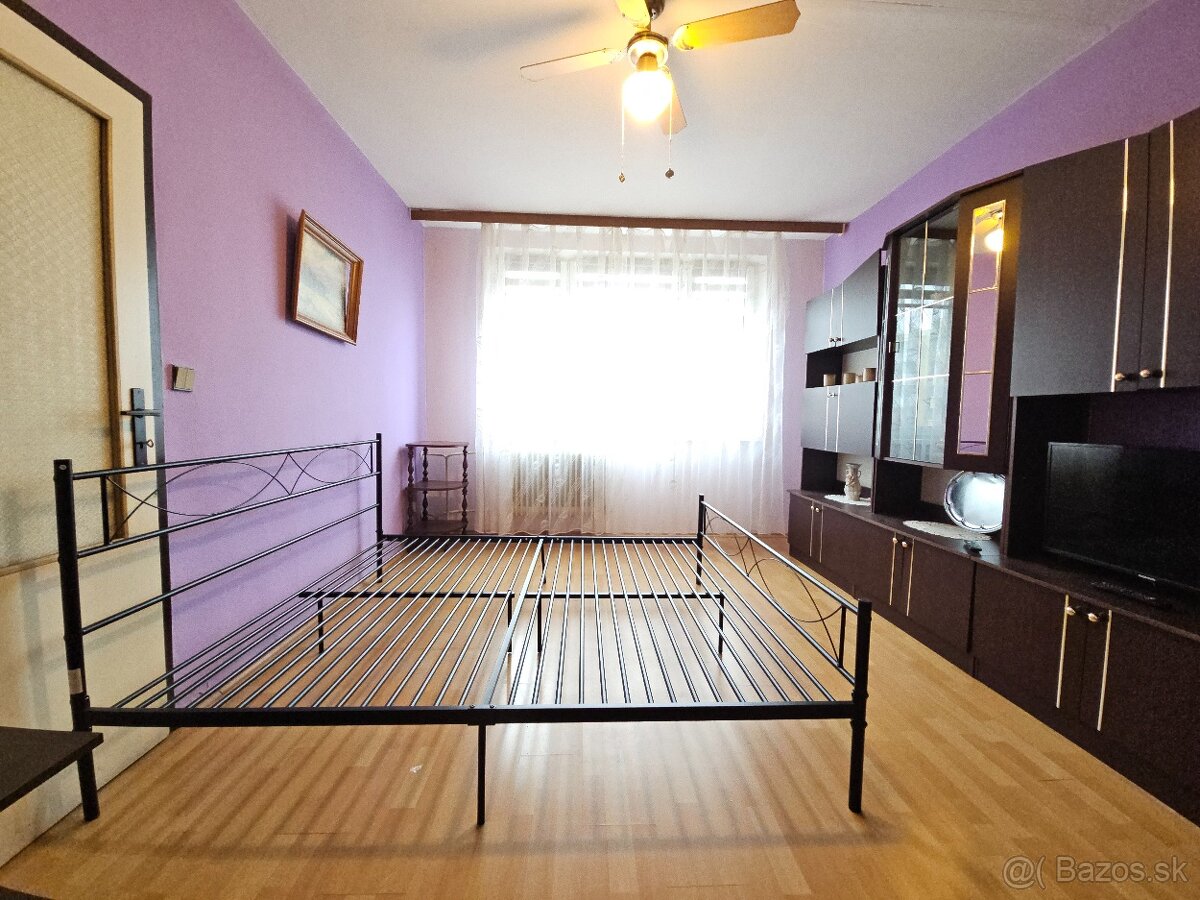 Veľký 2 izb. byt, 58m2 + loggia, prenájom, Krosnianska 77, K - 15