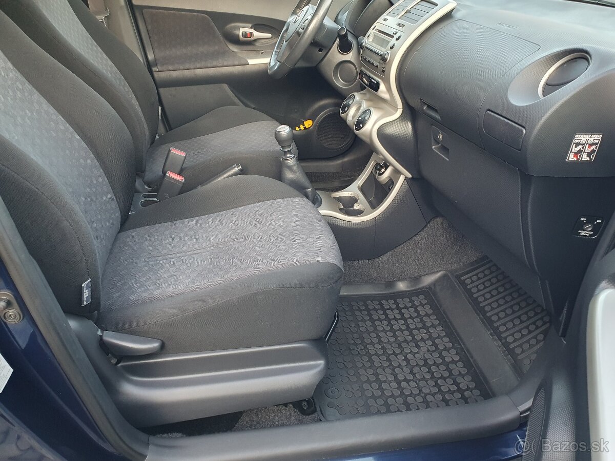 Toyota Urban Cruiser 1.33 VVT-i Sol - 15