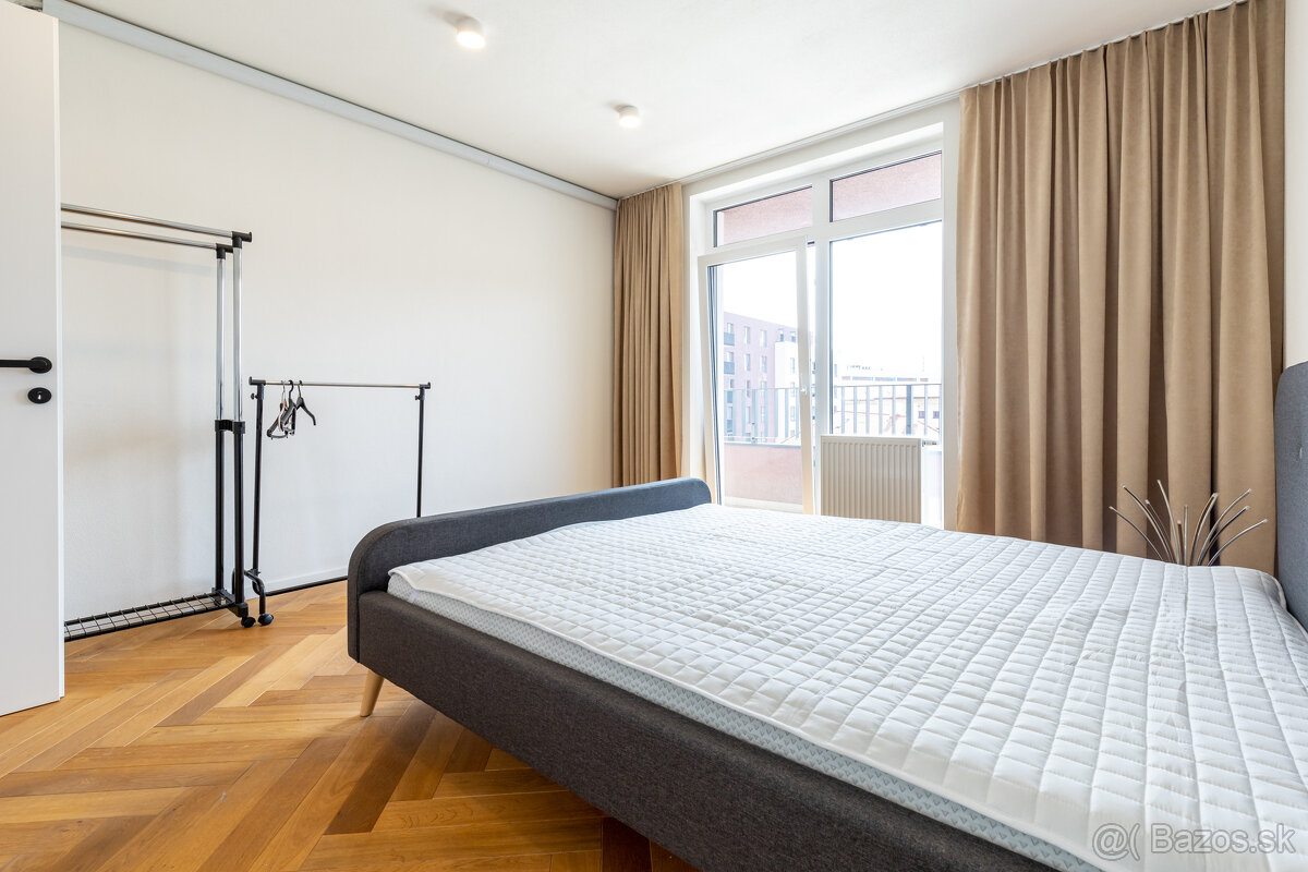 Na prenájom 2 izbový byt - Košice, Centrum - 15