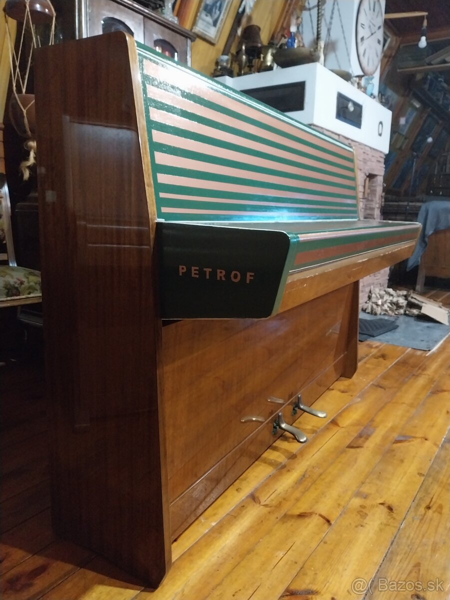 Luxusné Pianino Petrof ... znížená cena 1200e - 15