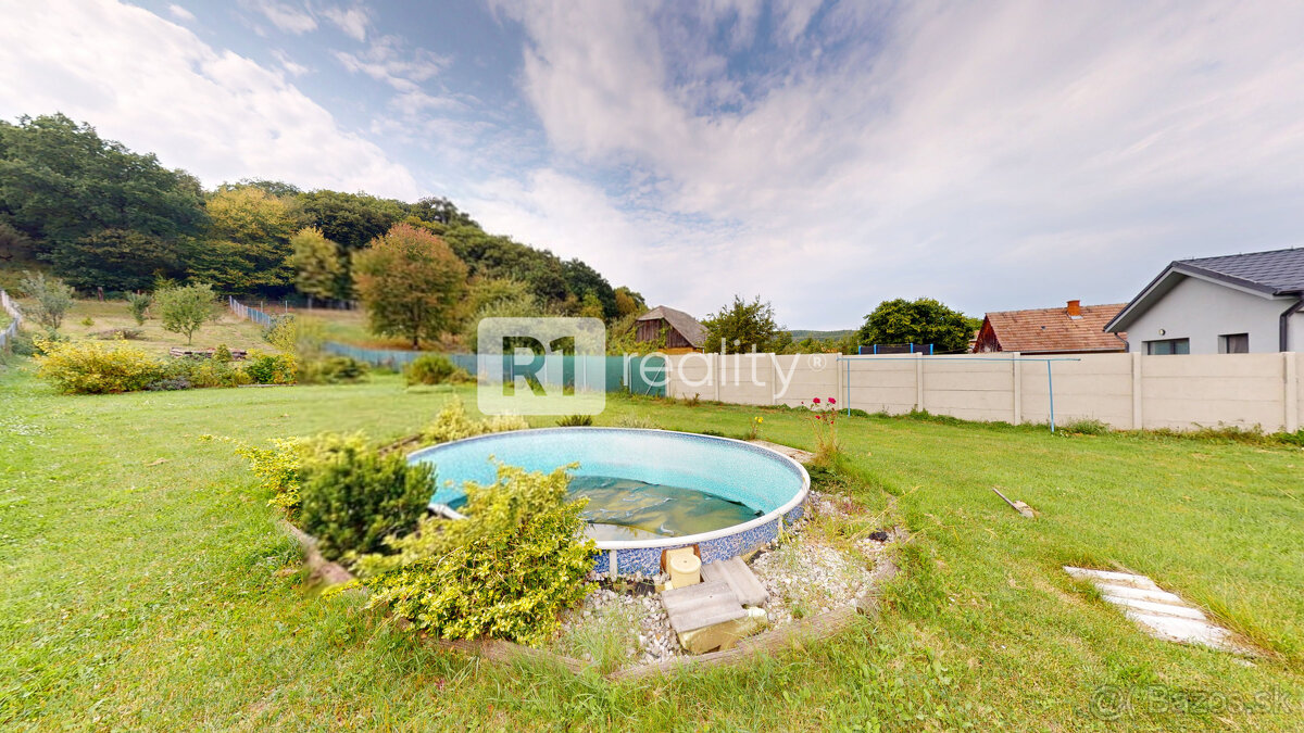 Rodinný dom s veľkým pozemkom 1779 m2 / Vaďovce pri Starej T - 15