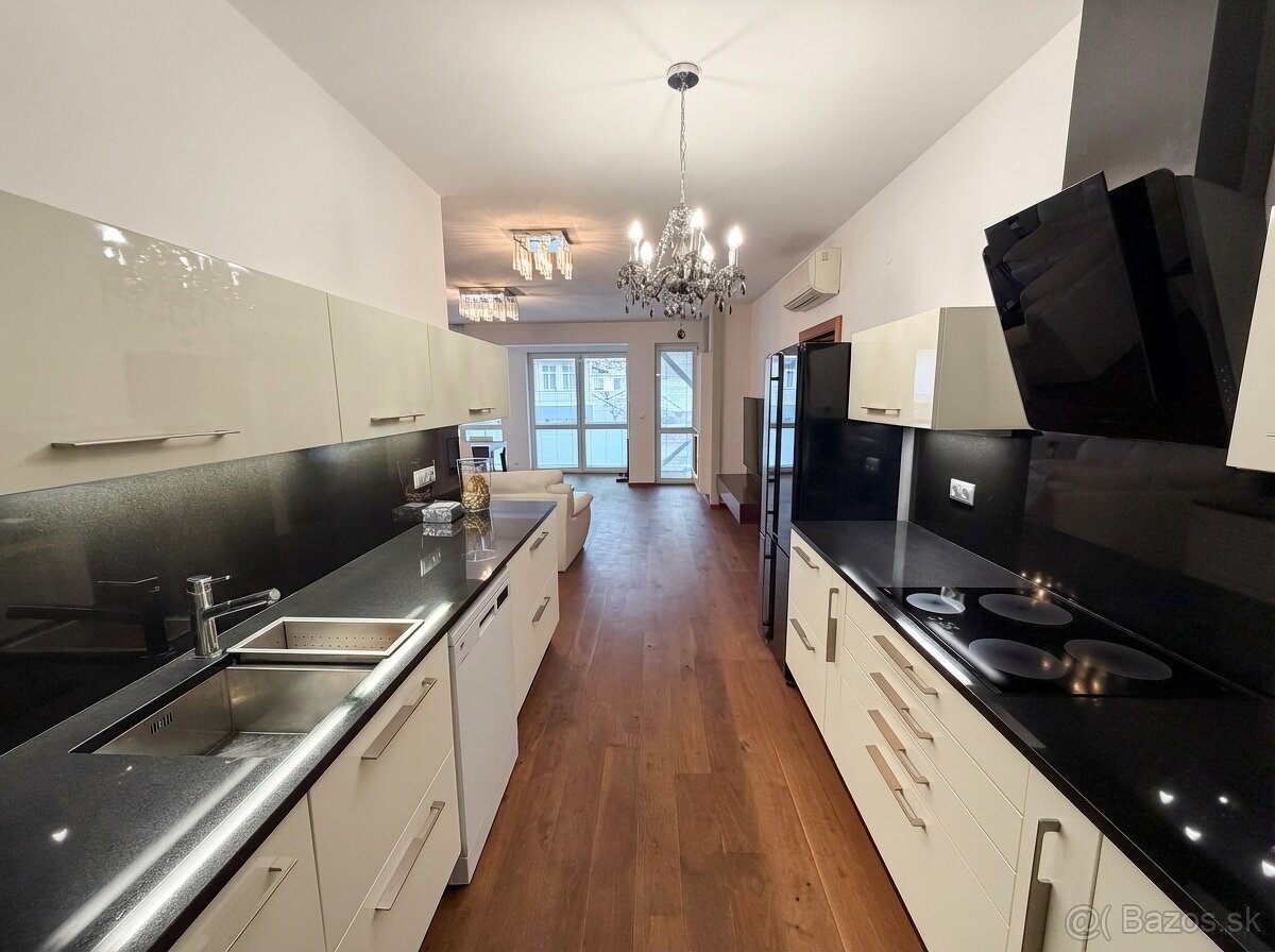 Luxusný, veľkometrážny byt 137m2 s 2 terasasami v Centre - 15
