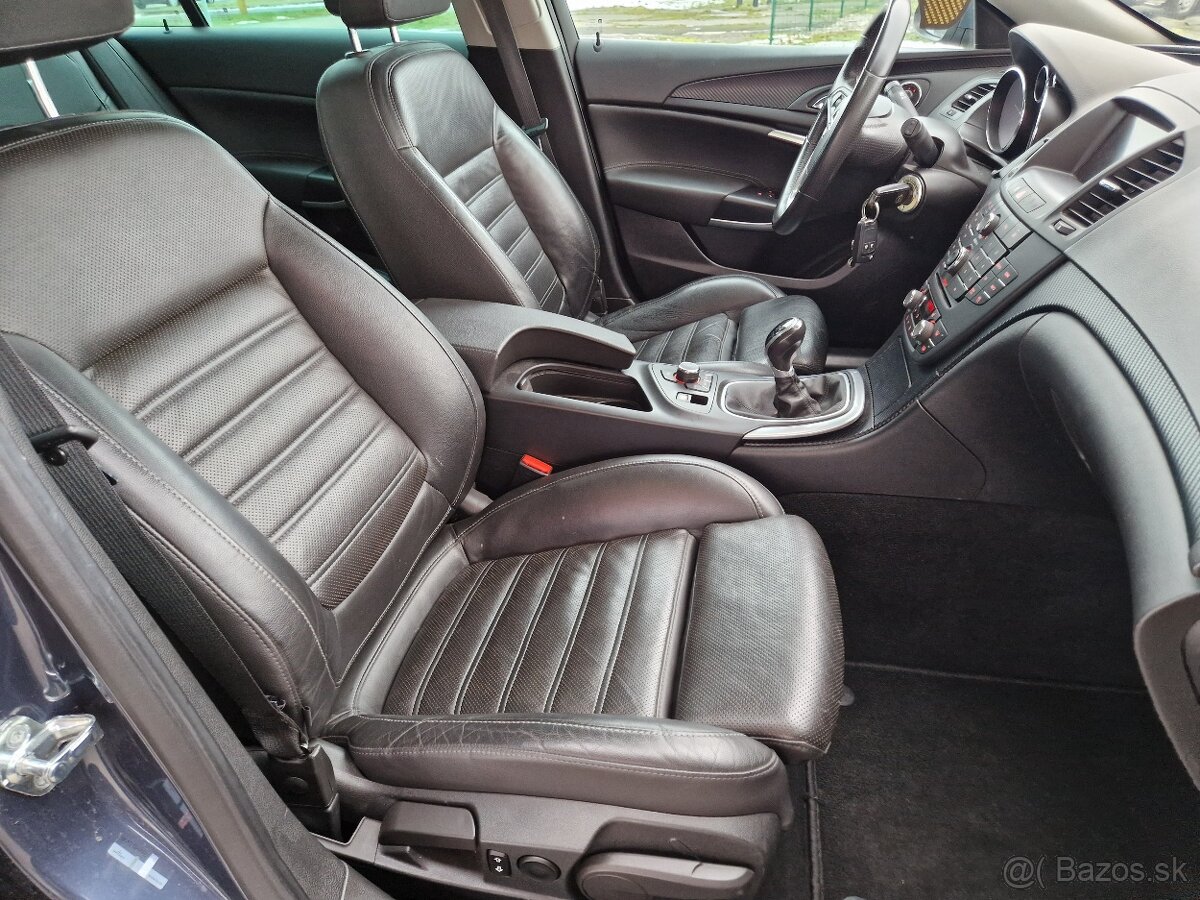 Opel Insignia ST 1.6 Turbo ECOTEC Cosmo - 15