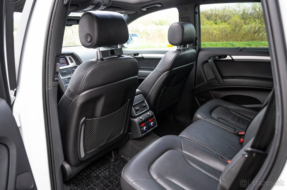 Audi Q7 3.0 Turbo Benzín Quattro 7Miest - 15