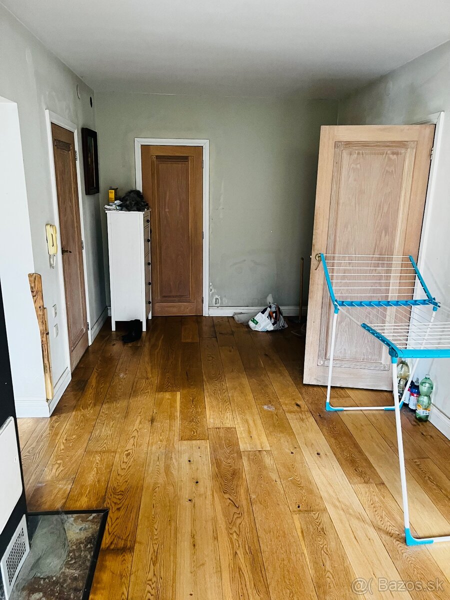 VÝNIMOČNÝ dvojgeneračný rodinný dom, 903m2, PO - 15