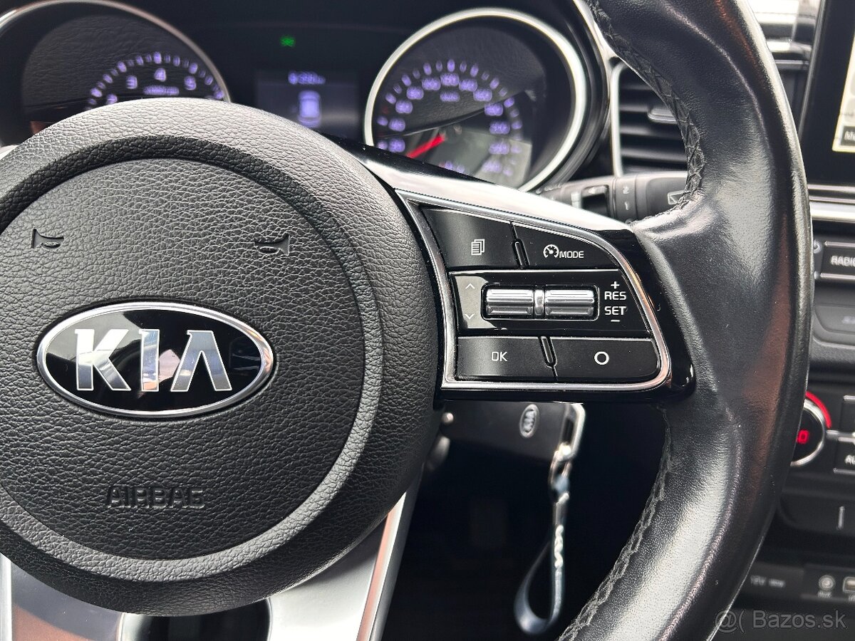 Kia CEED SW 1,4 T-GDi AT7 GOLD - 15