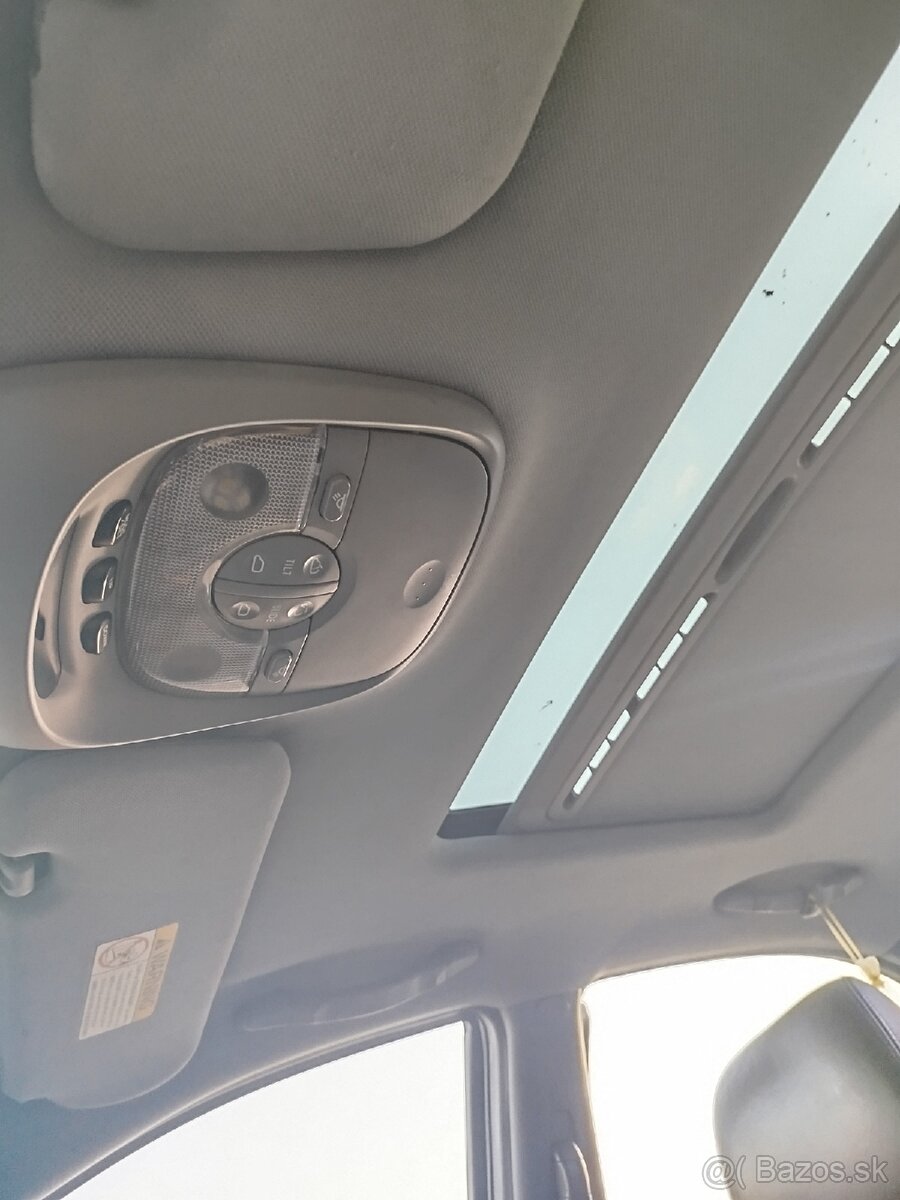 Kia Sorento Ex 2,5L crdi 103Kw automat - 15