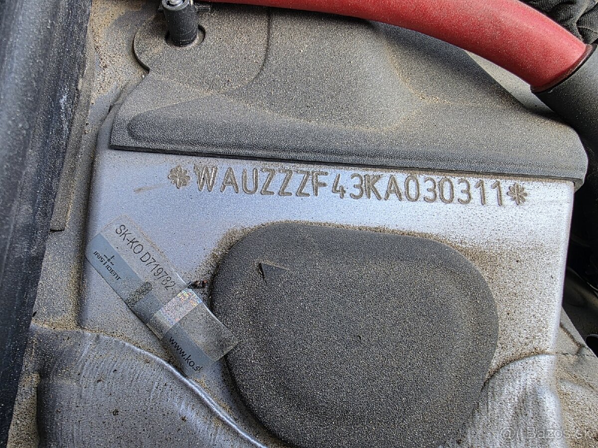 Audi A4 B9 avant 2.0 tfsi 110kw ťažné - 15