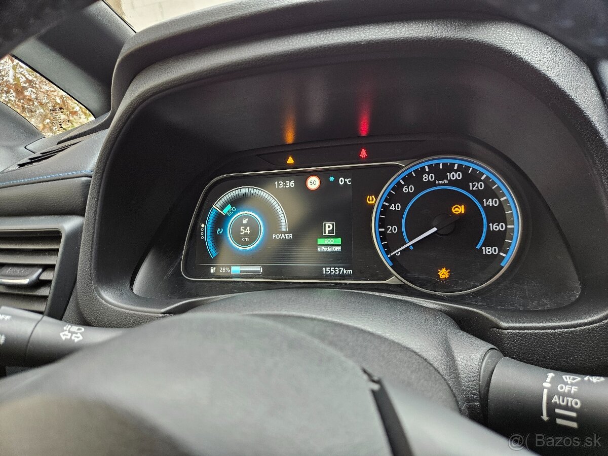 Nissan Leaf Acenta 40kwh, tepelné čerpadlo - 15