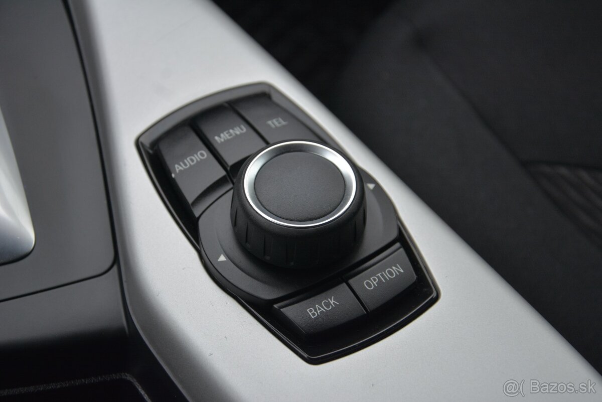 BMW 116i, SR voz, Automat,Serv.Kniha - 15